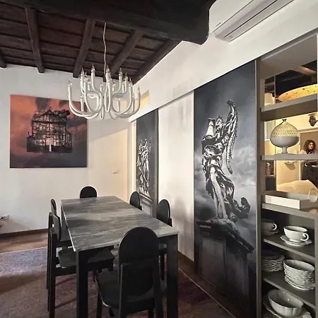 Monti Stunning Flat روما